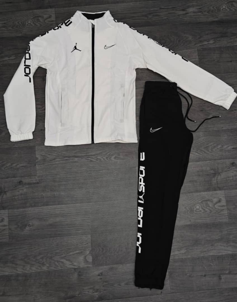 NIKE JORDAN TRACK